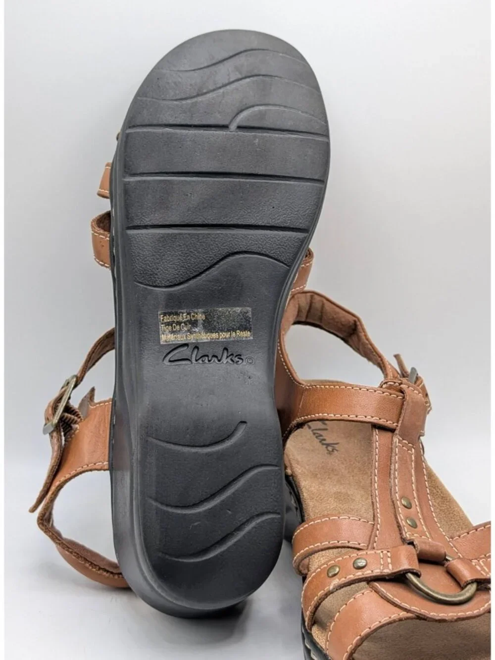 Clarks Lexi Brown Tan Strappy Sandals Women's Size 8.5 M Open Toe Buckle Beach
